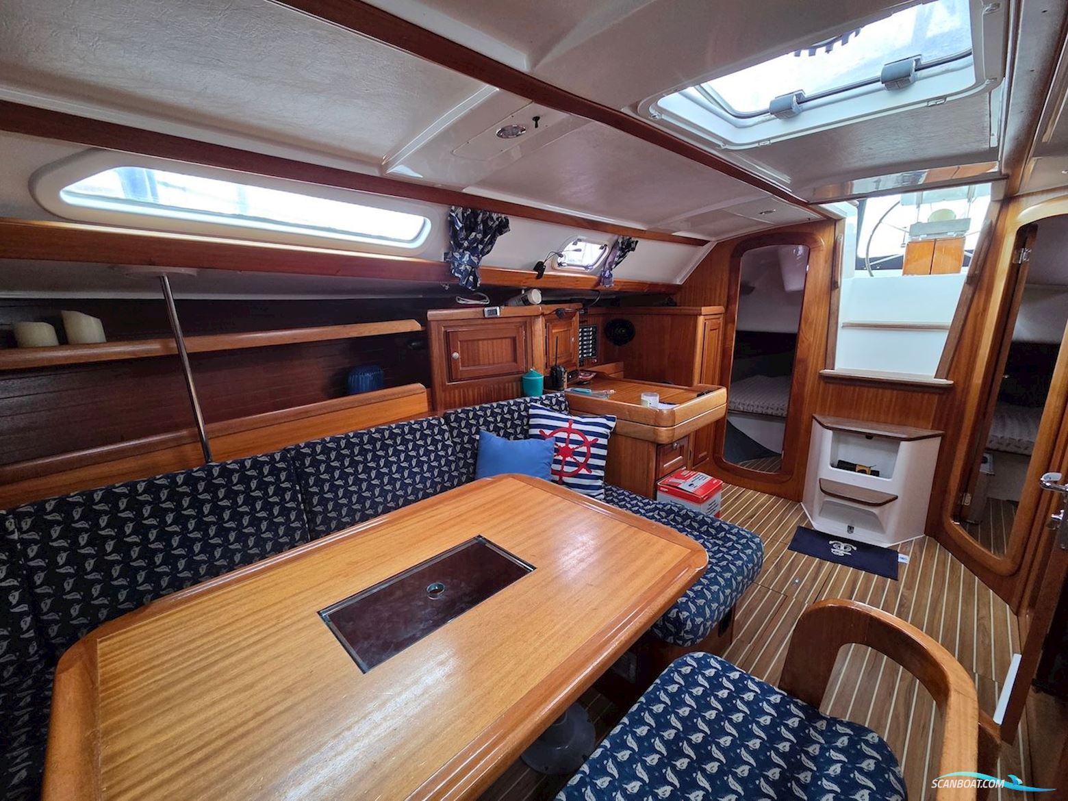 Dufour 38 Classic