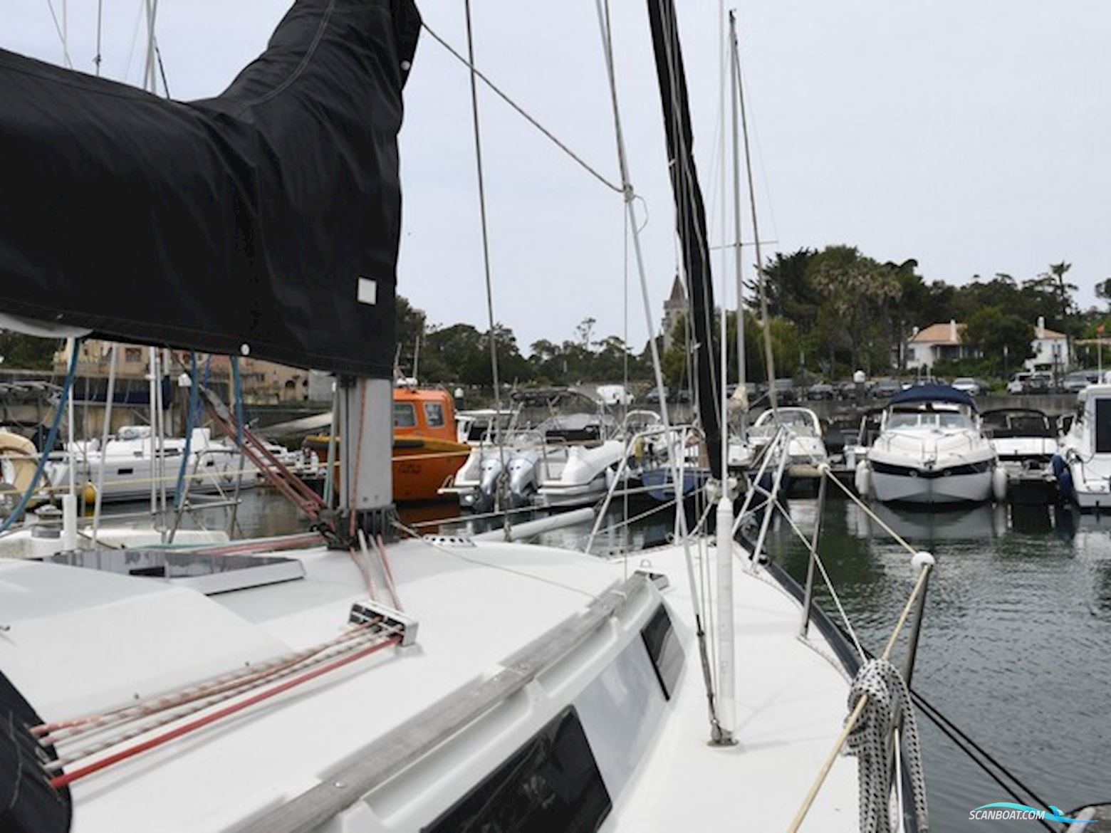 Dufour 3800
