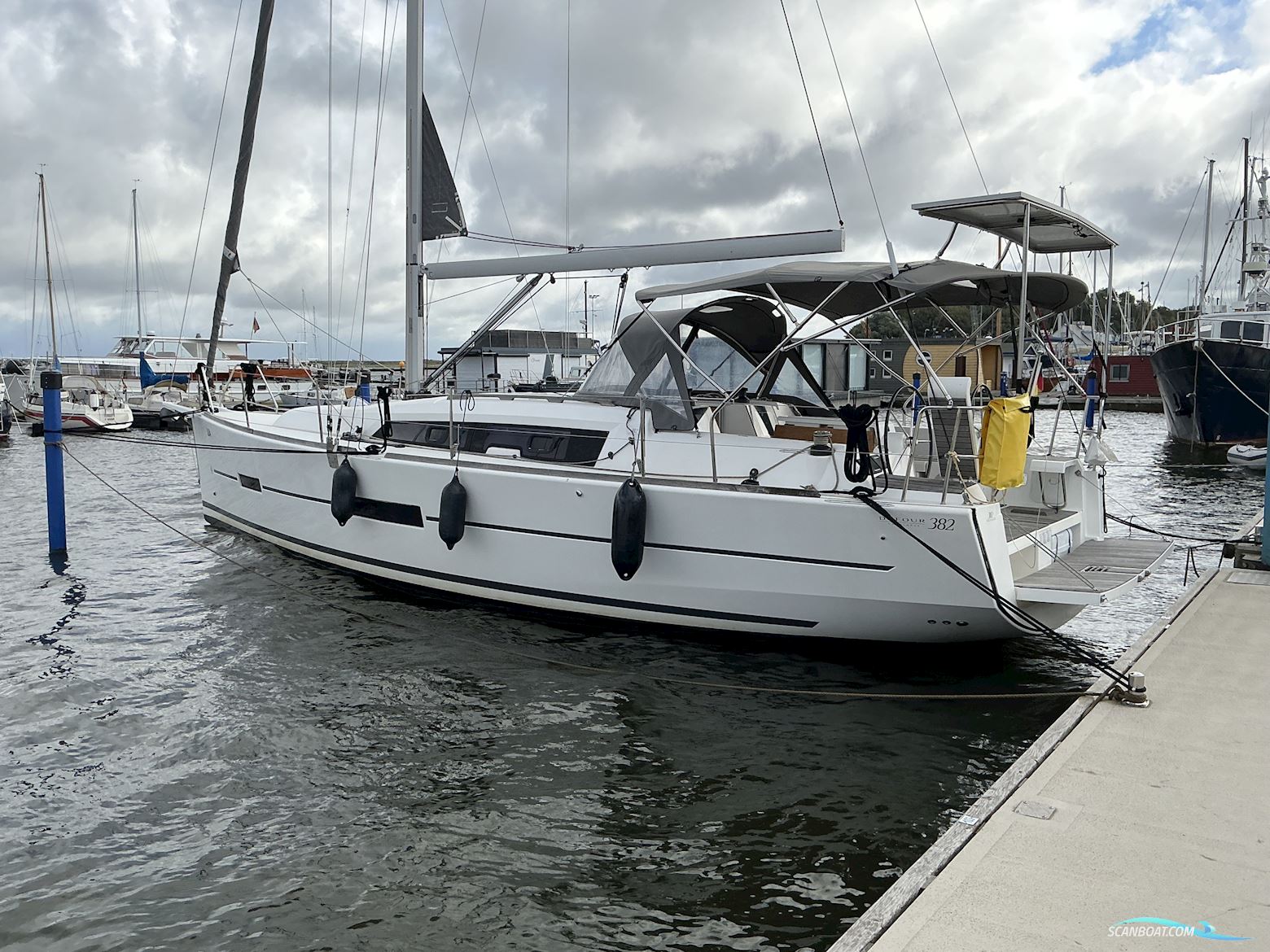 Dufour 382 Grand Large