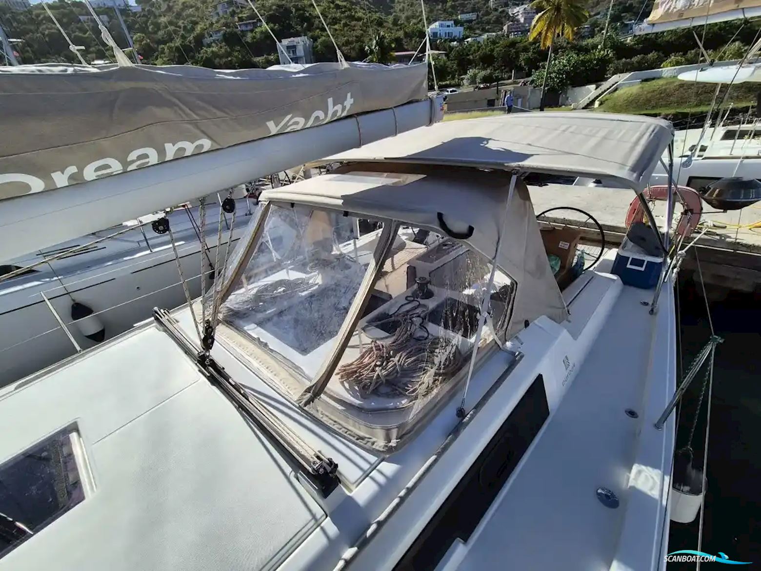 Dufour 390 Grand Large