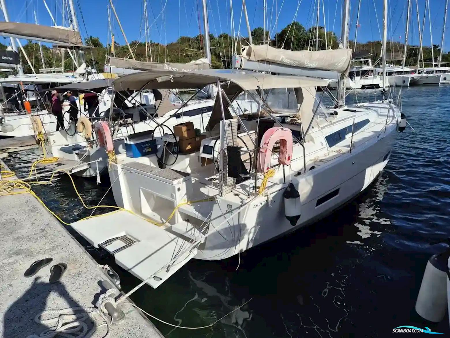 Dufour 390 Grand Large