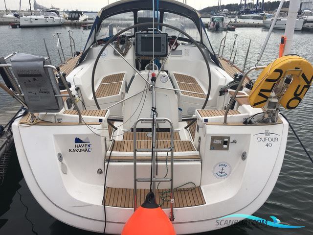 Dufour 40 Performance