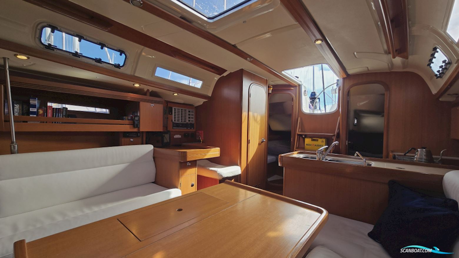 Dufour 40 Performance