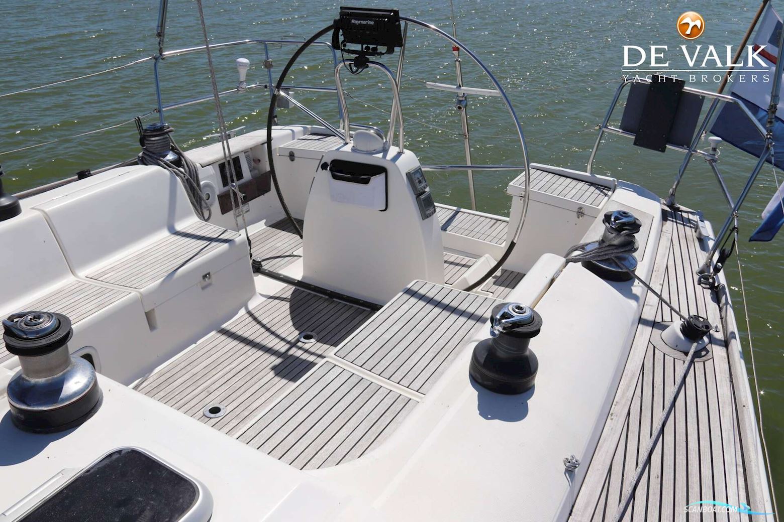 Dufour 44 Performance