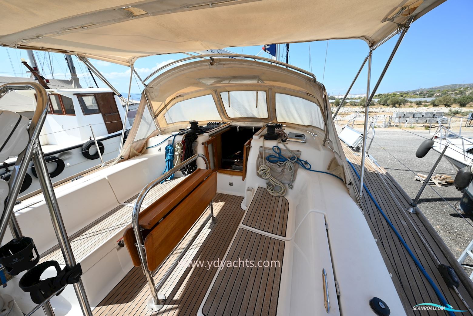 Dufour 44 Performance