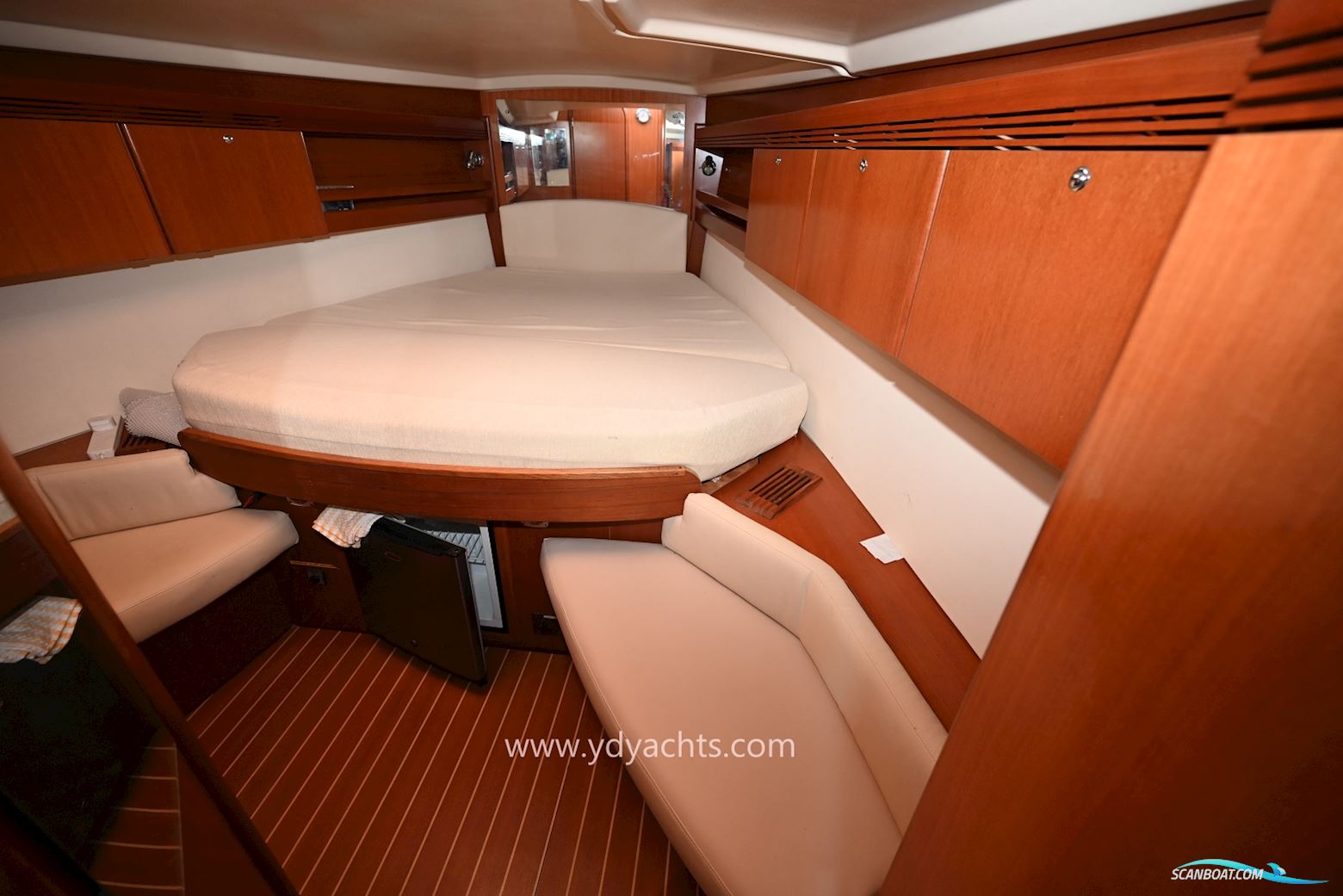 Dufour 44 Performance