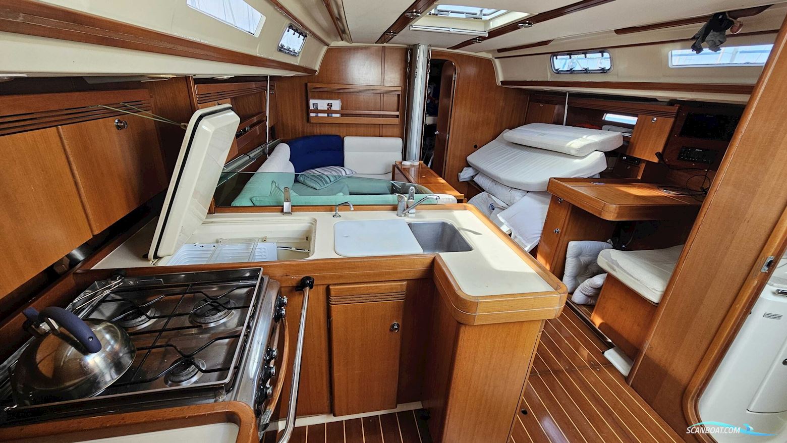 Dufour 44 PERFORMANCE