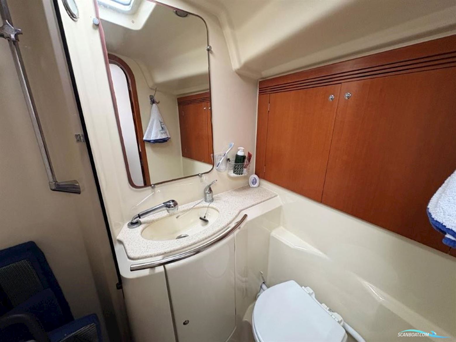 Dufour 44 Performance