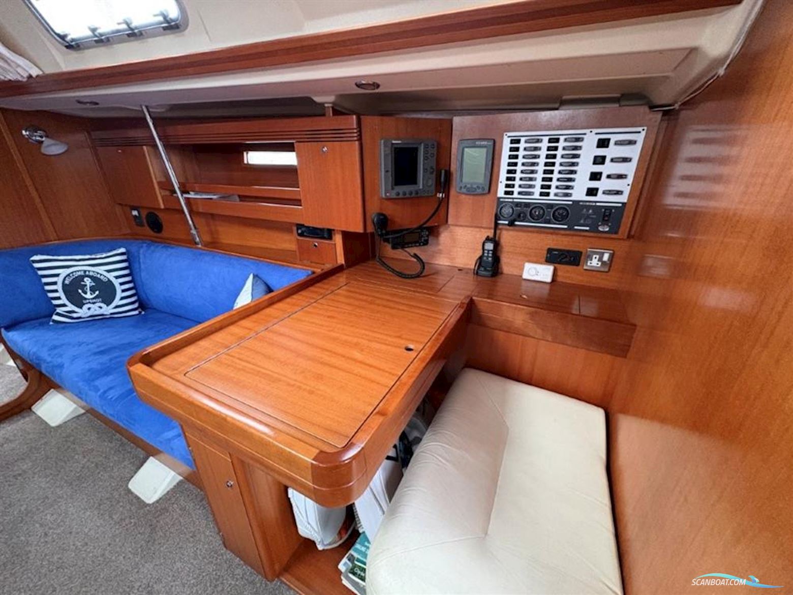 Dufour 44 Performance