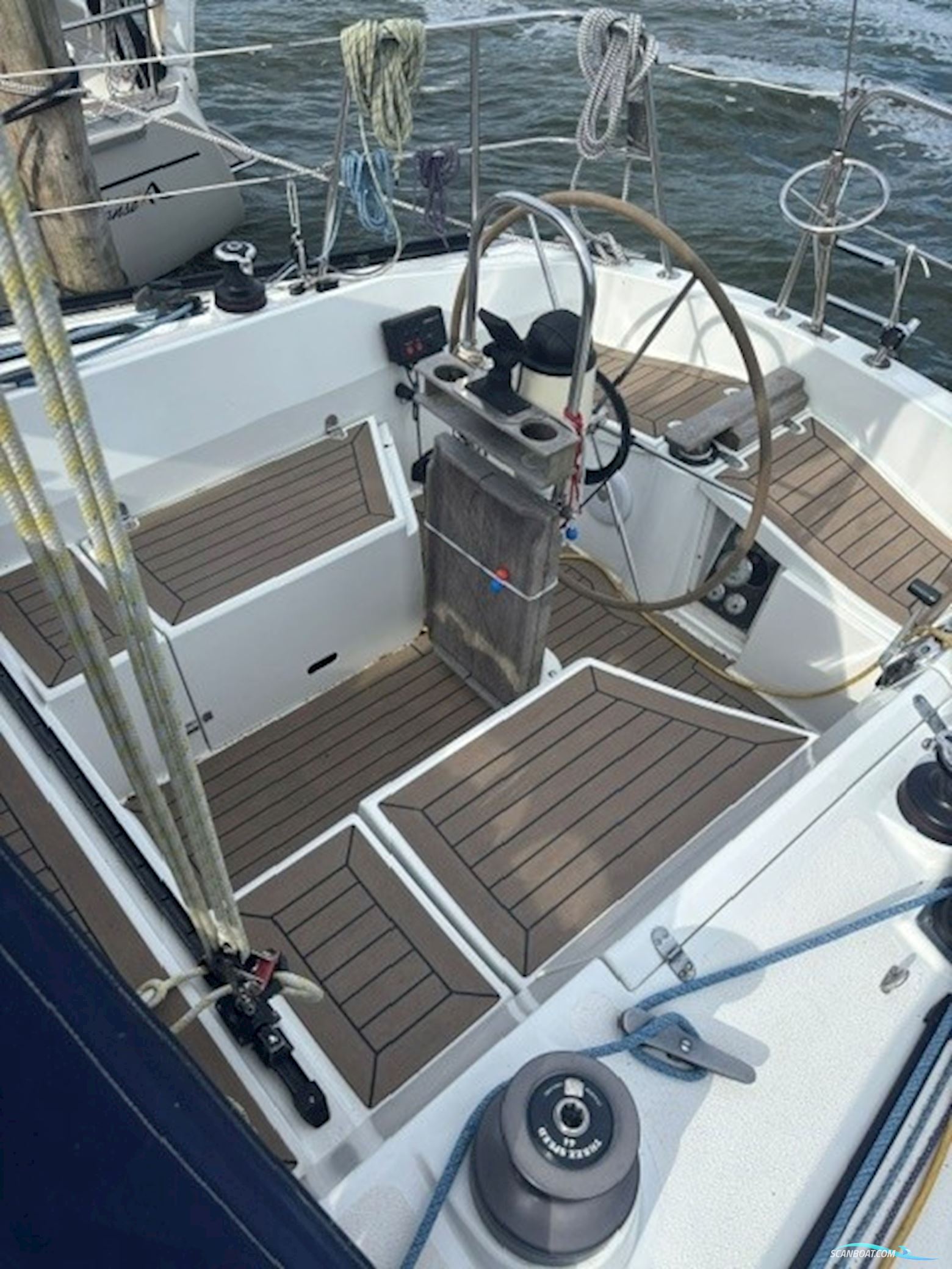 Dufour 4800