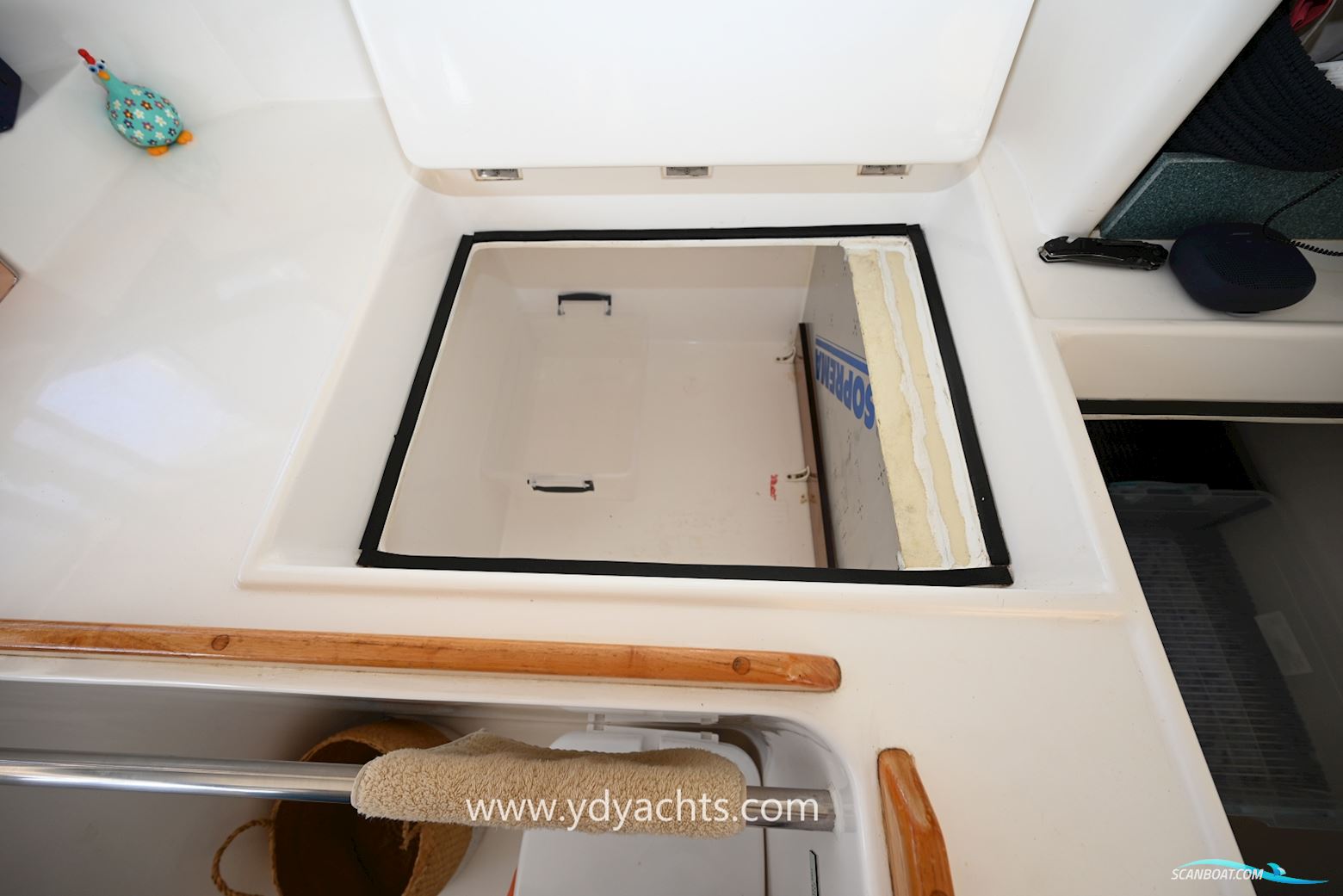 Dufour Atoll 43 Owner's Version