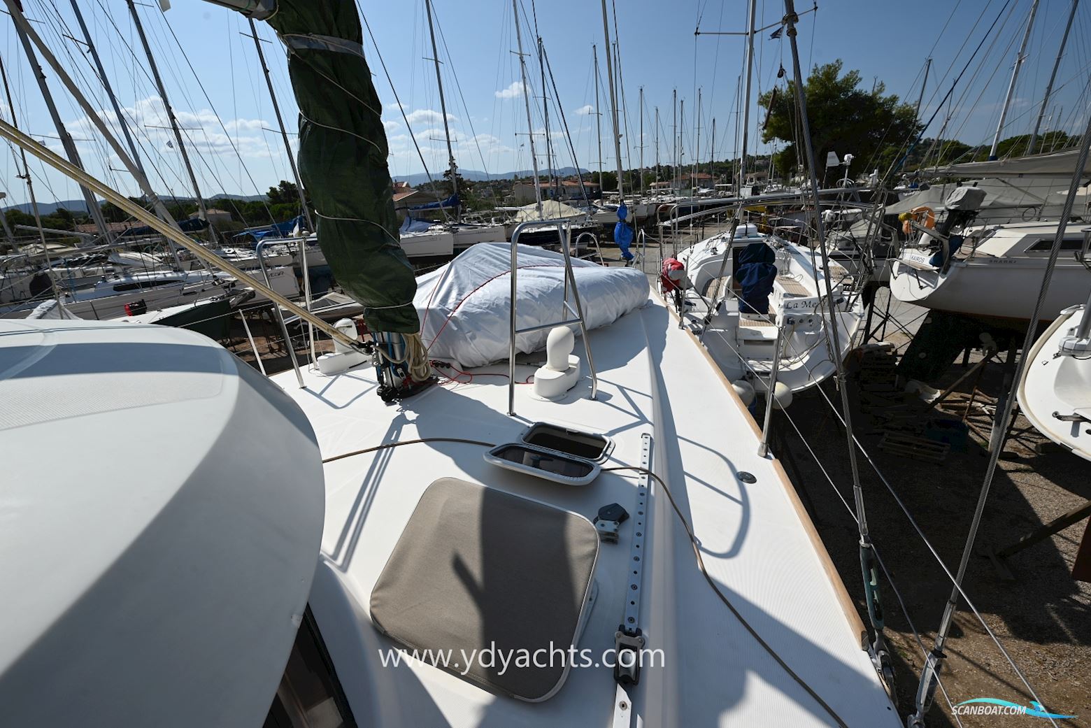 Dufour Atoll 43 Owner's Version