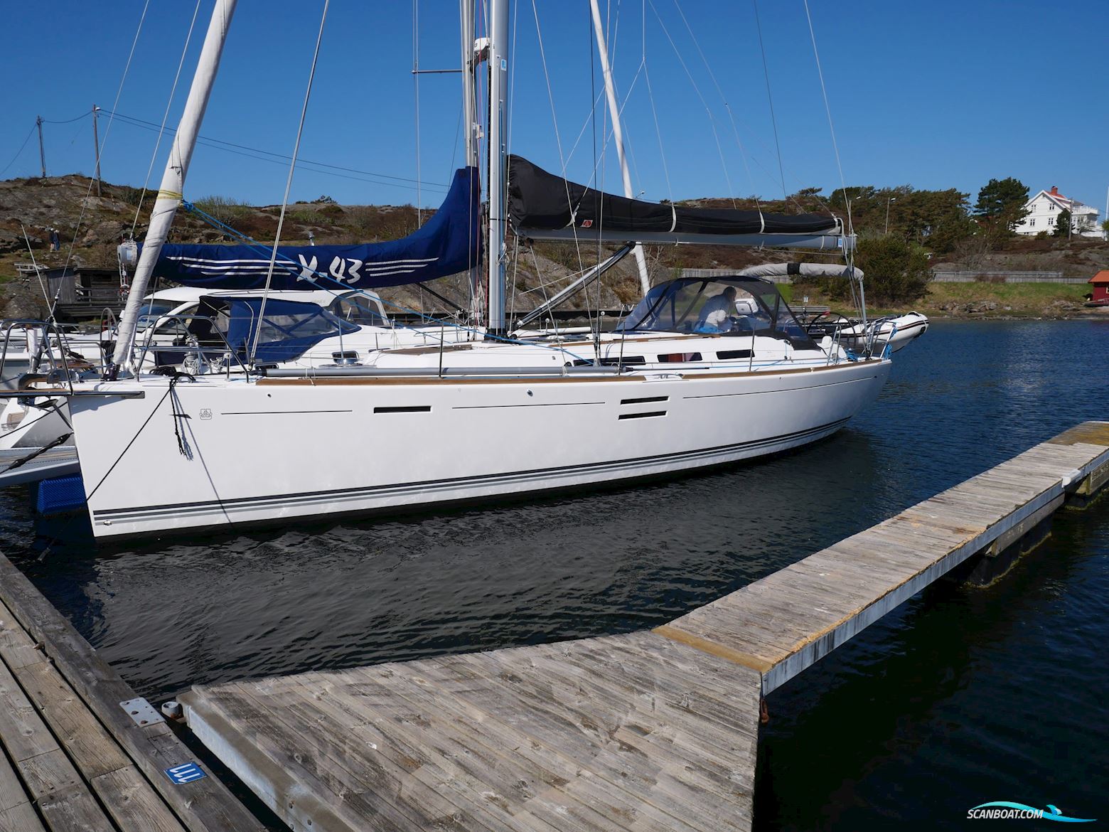 Dufour Dufour 40E Performance Sailingboat 2010, with Volvo Penta D2 engine, France