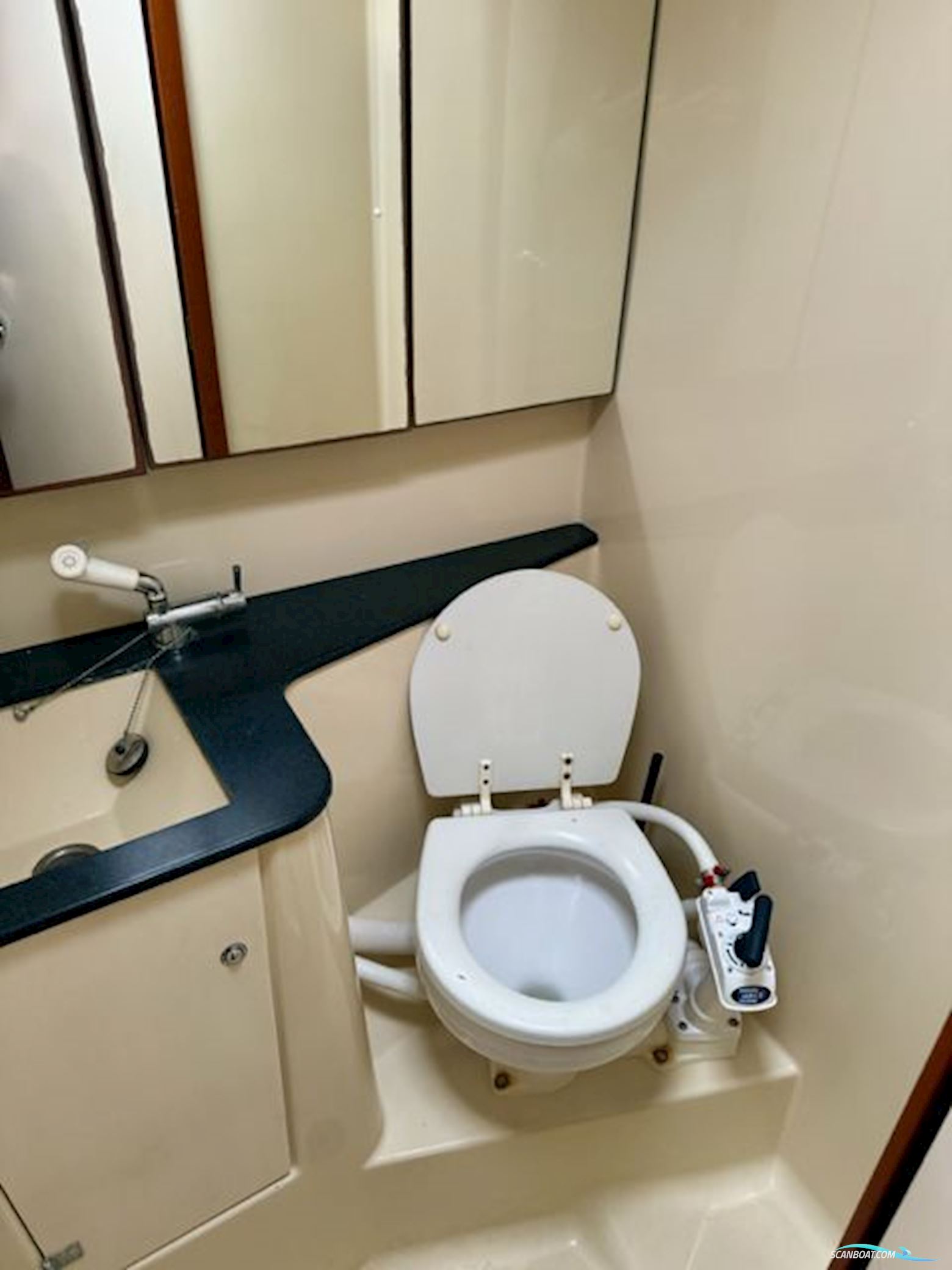 Dufour Yachts 485 Grand Large