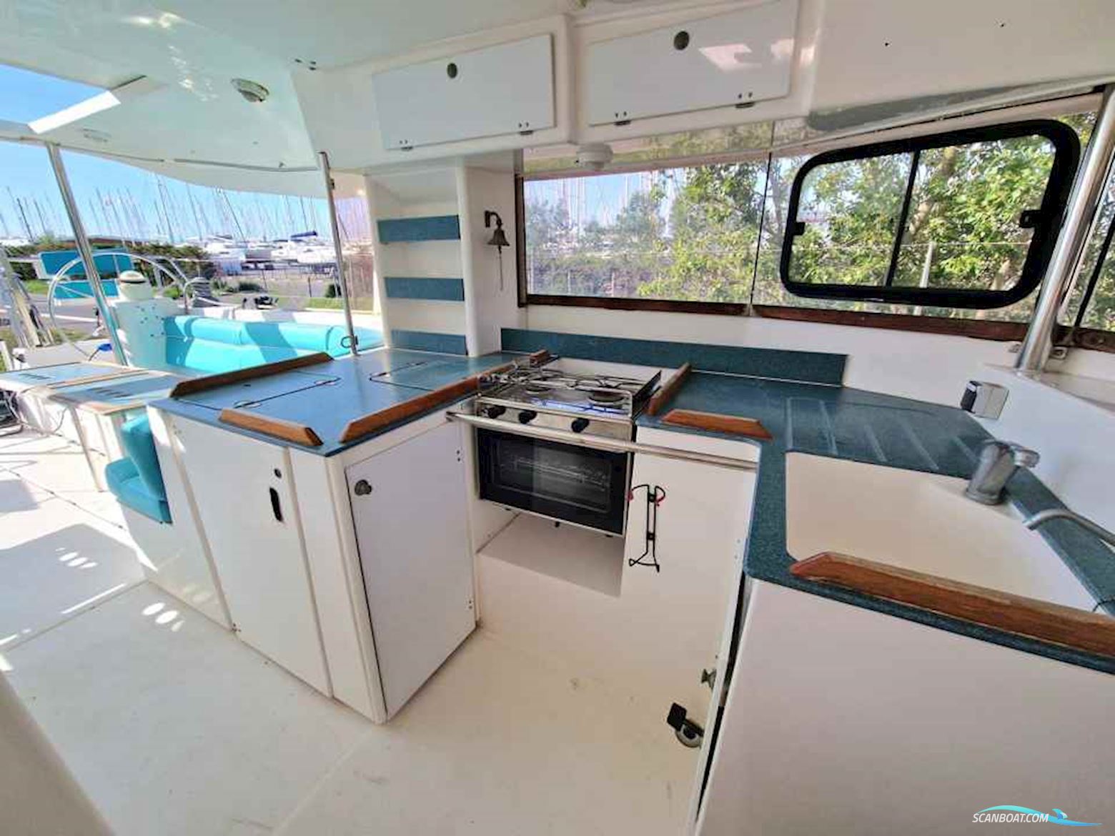 Dufour Yachts Atoll 43