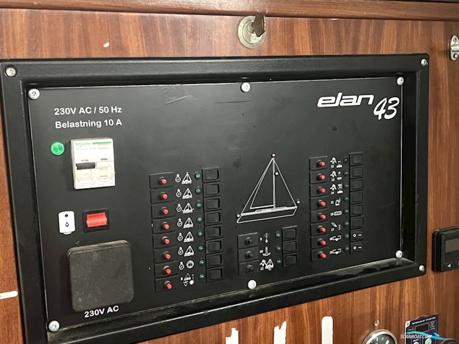 Elan 43