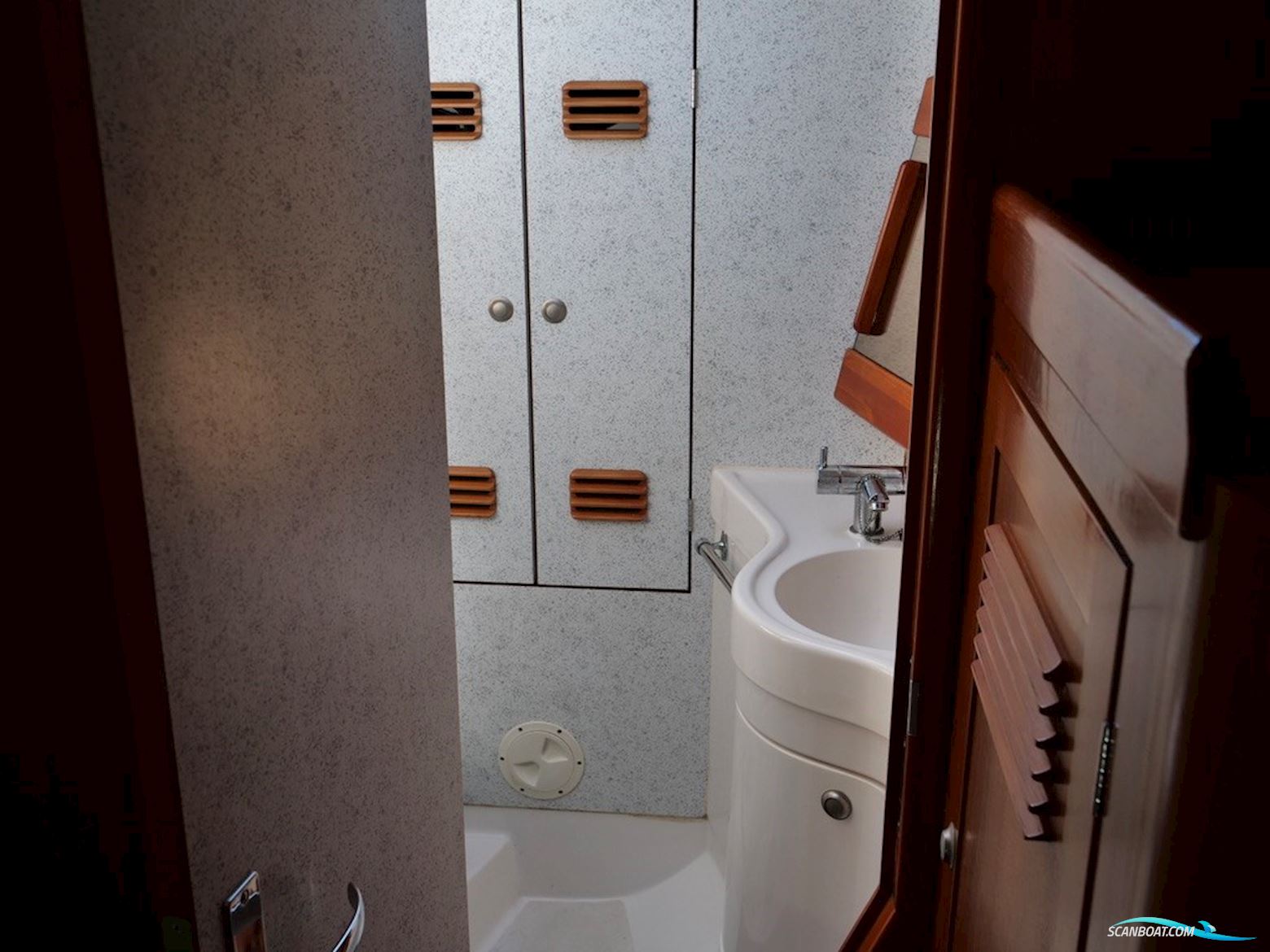 Elan 431 Owners Version