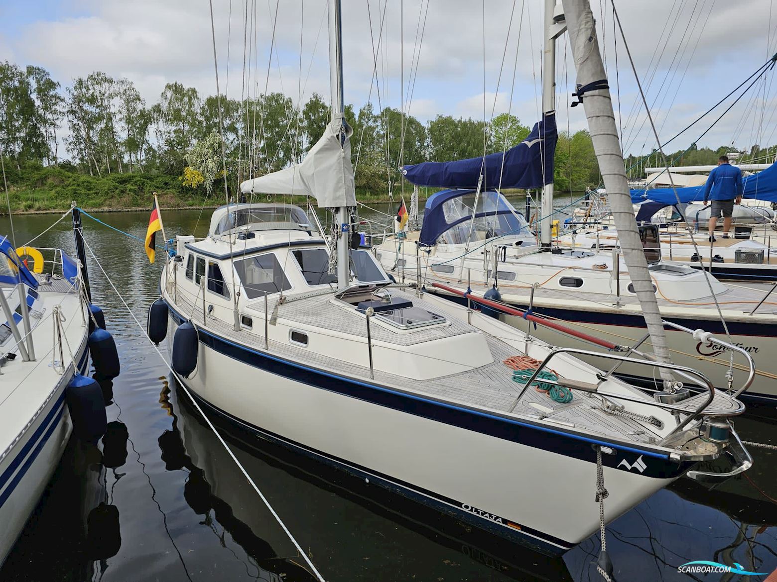 Emka 36 DS Decksalon Sailingboat 2001, with Vetus Diesel engine, Germany