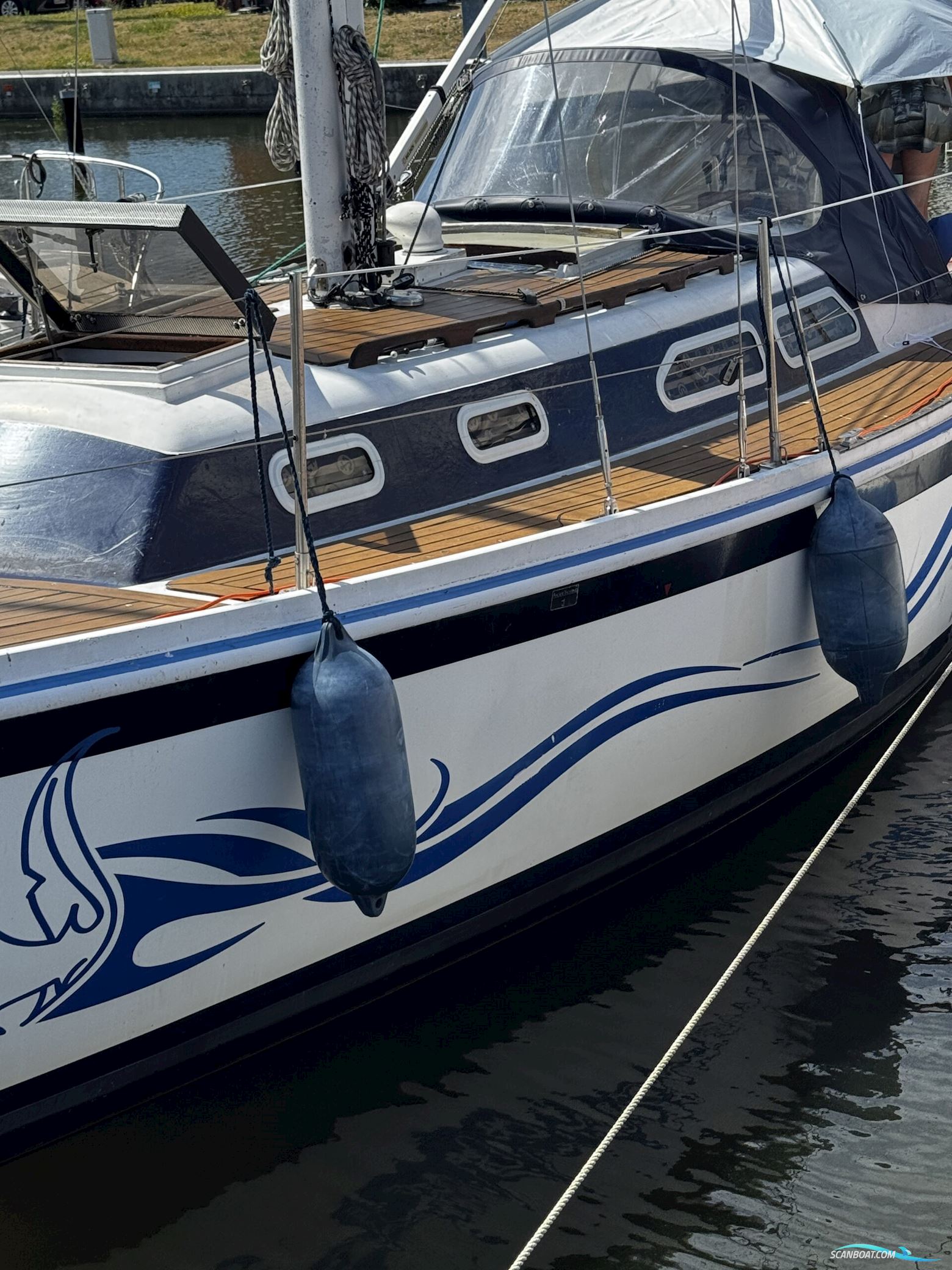 Ericson 29