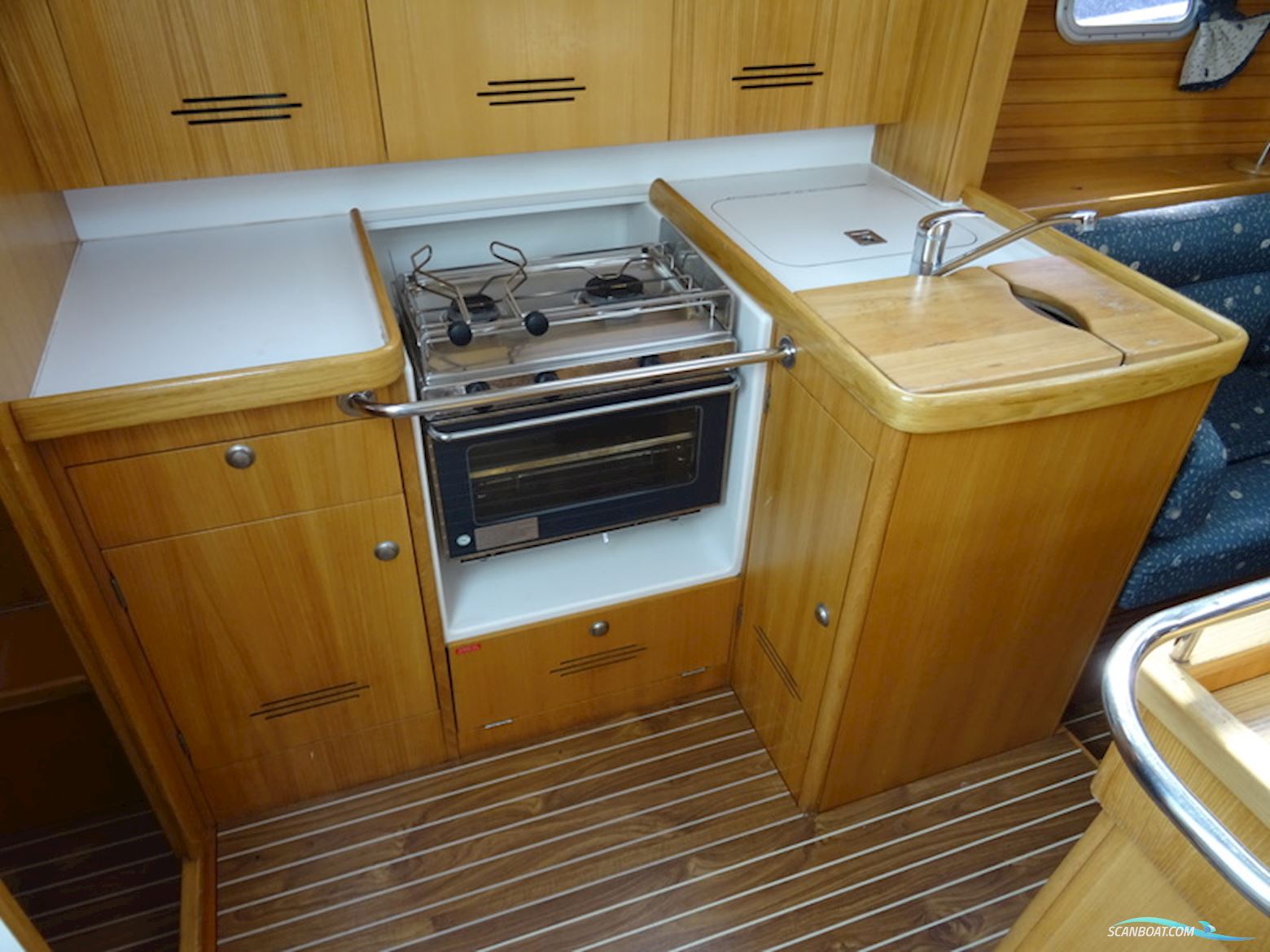 Feeling 36 Lift Keel