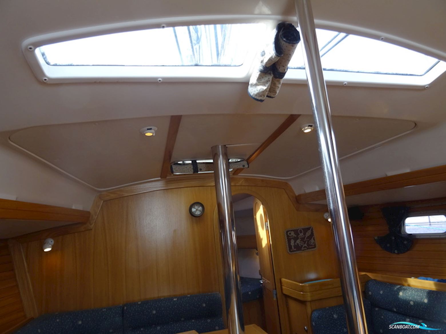 Feeling 36 Lift Keel