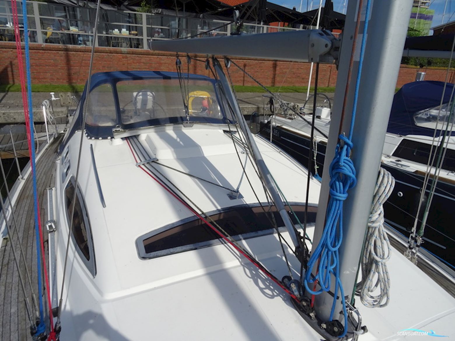 Feeling 36 Lift Keel
