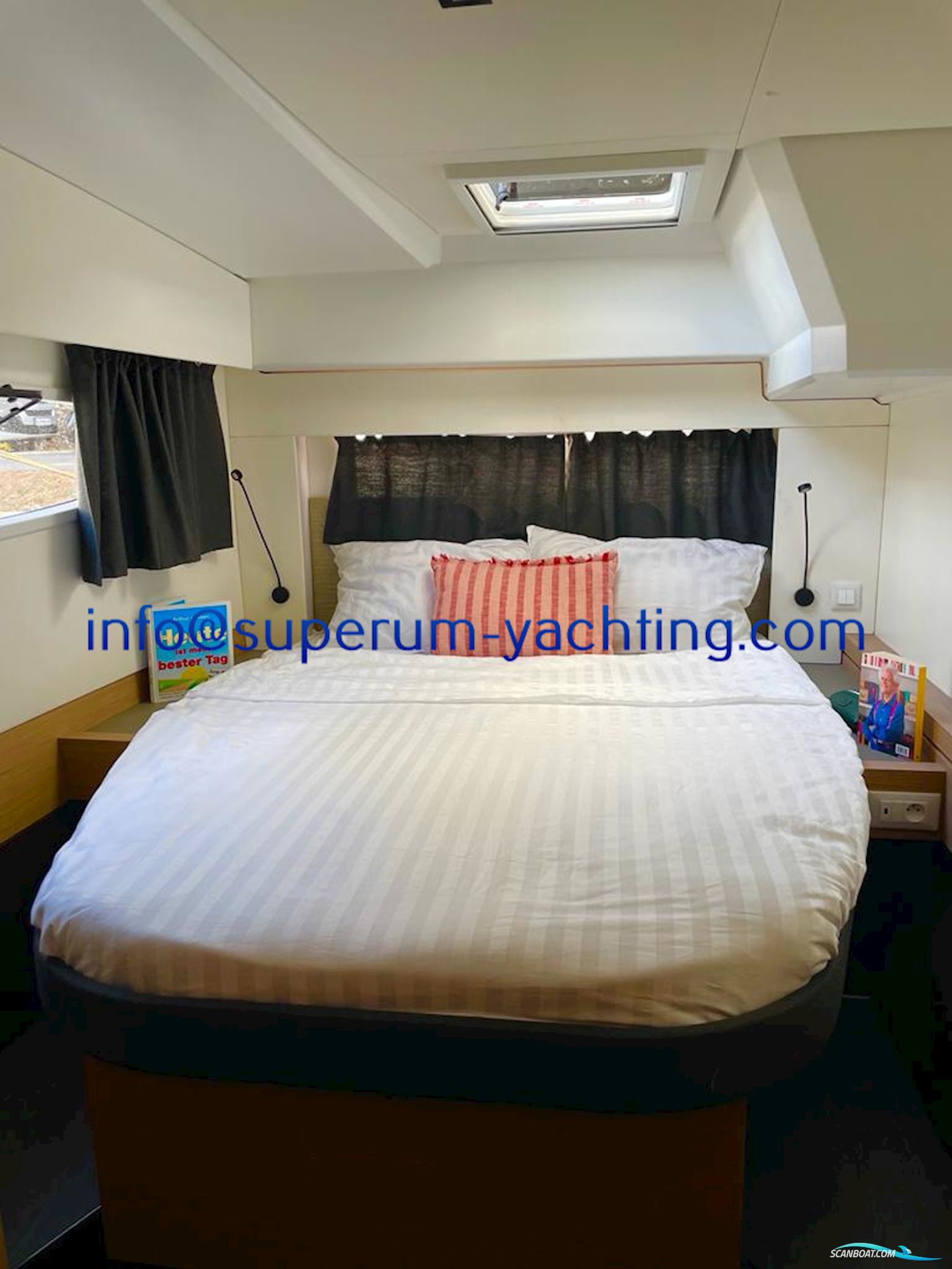 Fountaine Pajot Astrea 42