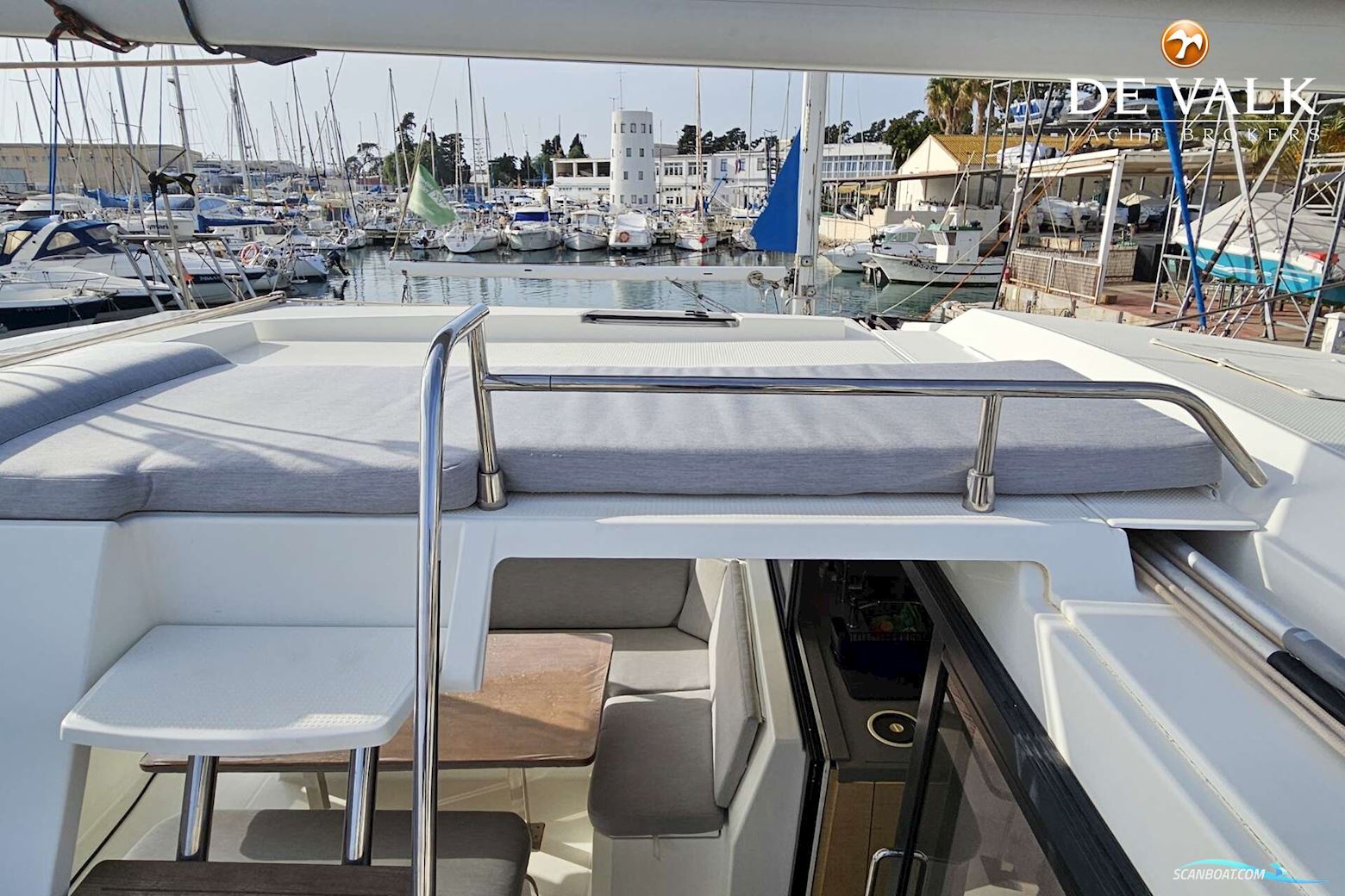 Fountaine Pajot Astrea 42