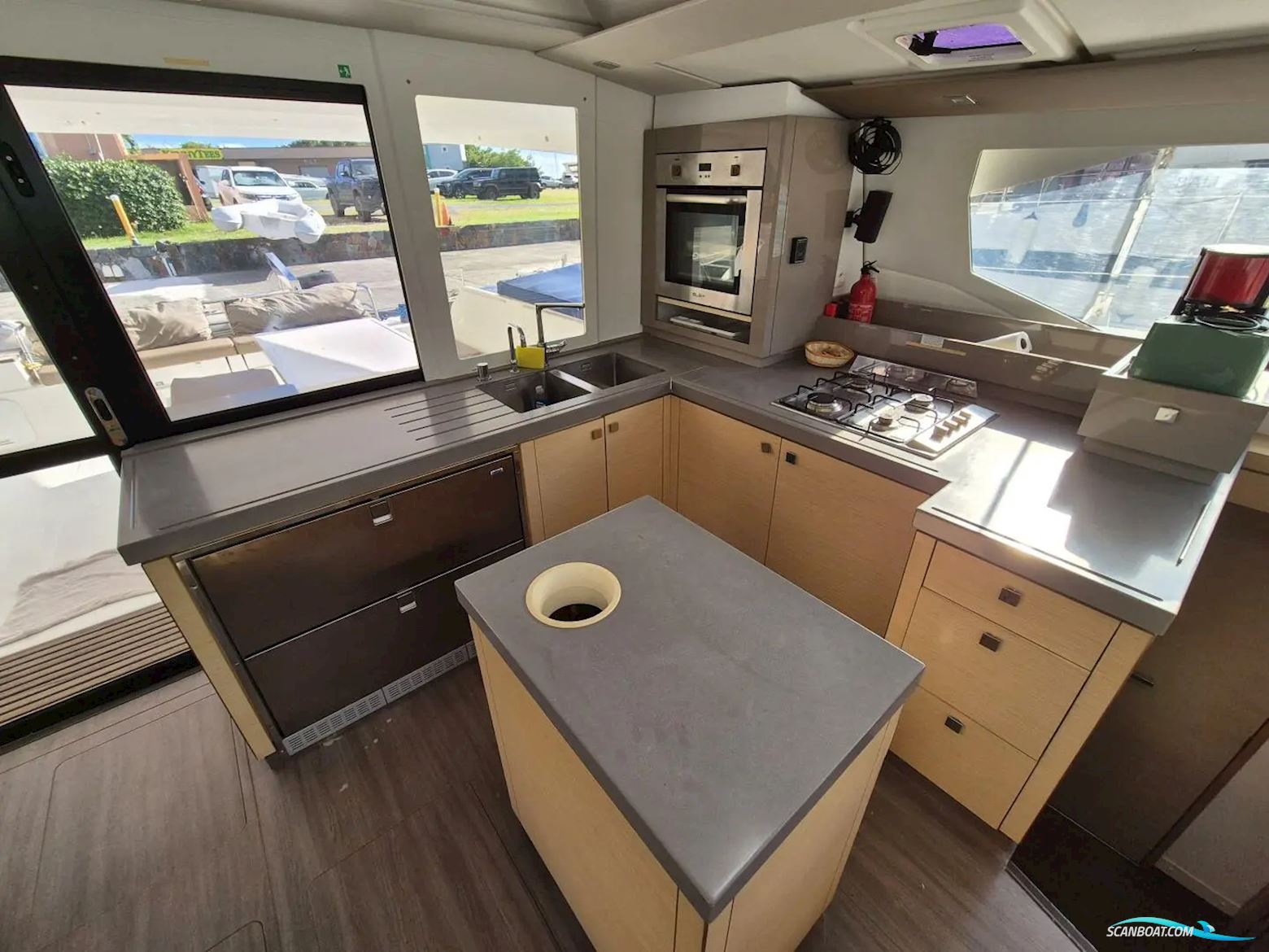 Fountaine Pajot Saona 47