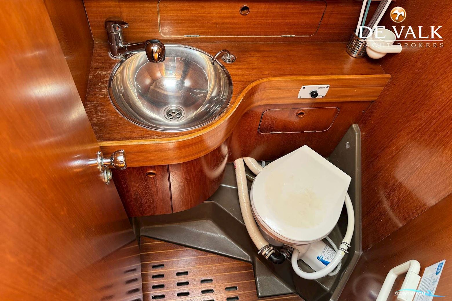 Grand Soleil 38