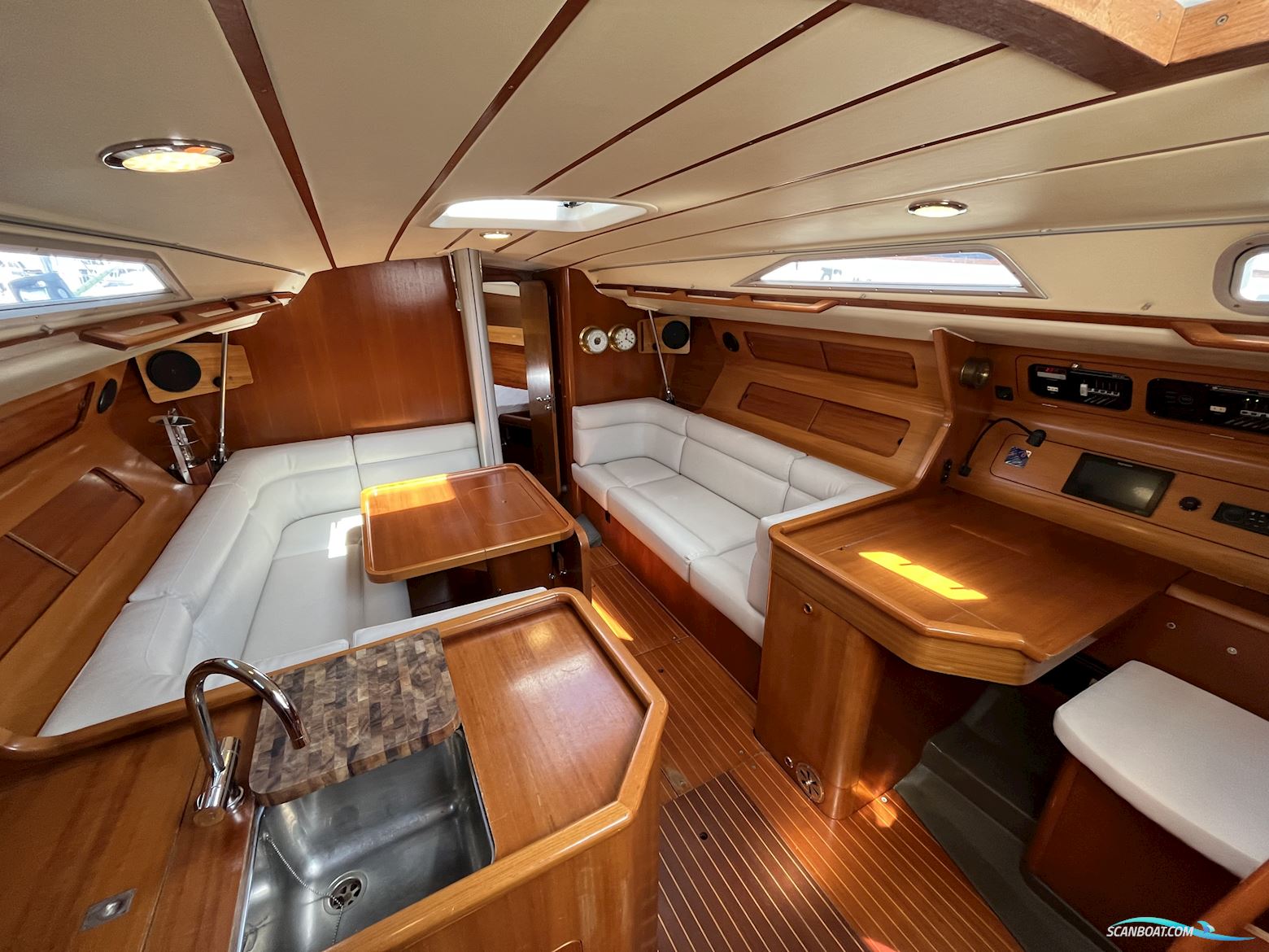 Grand Soleil 38
