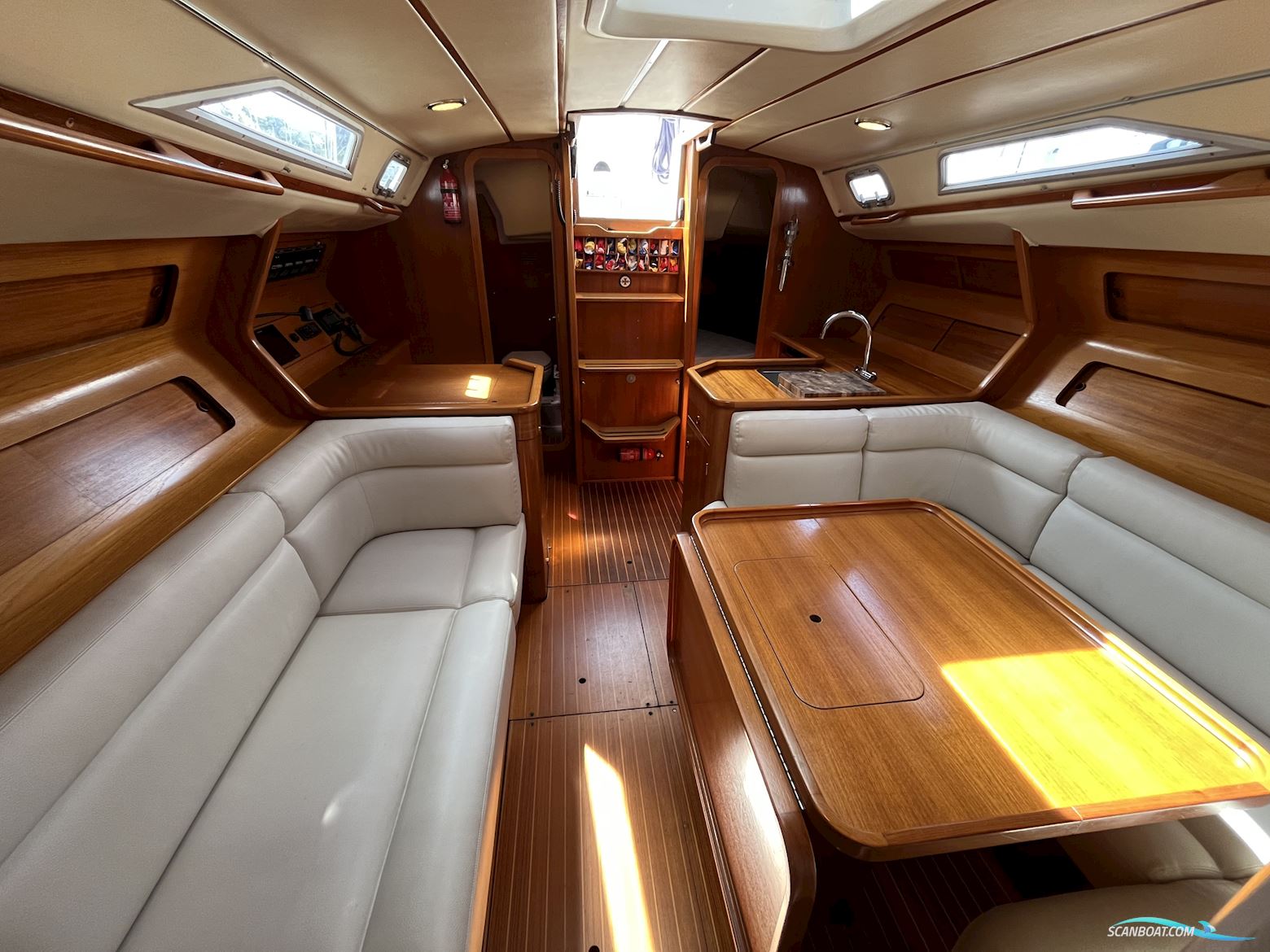 Grand Soleil 38