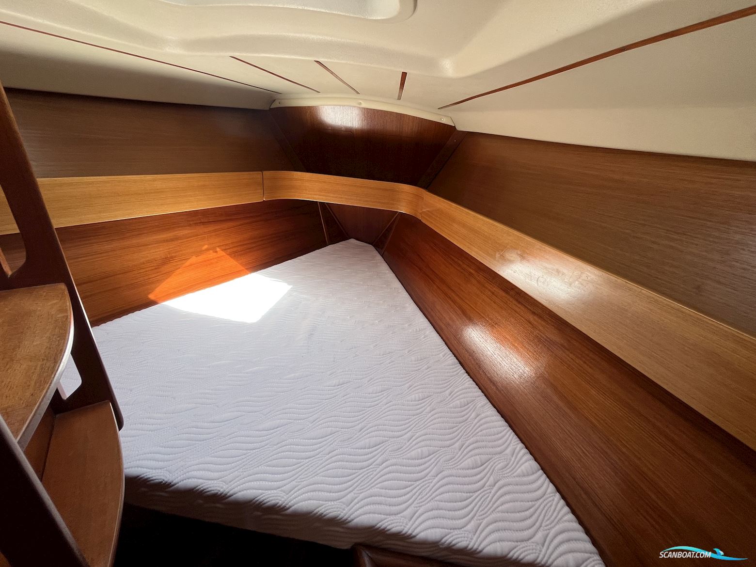 Grand Soleil 38