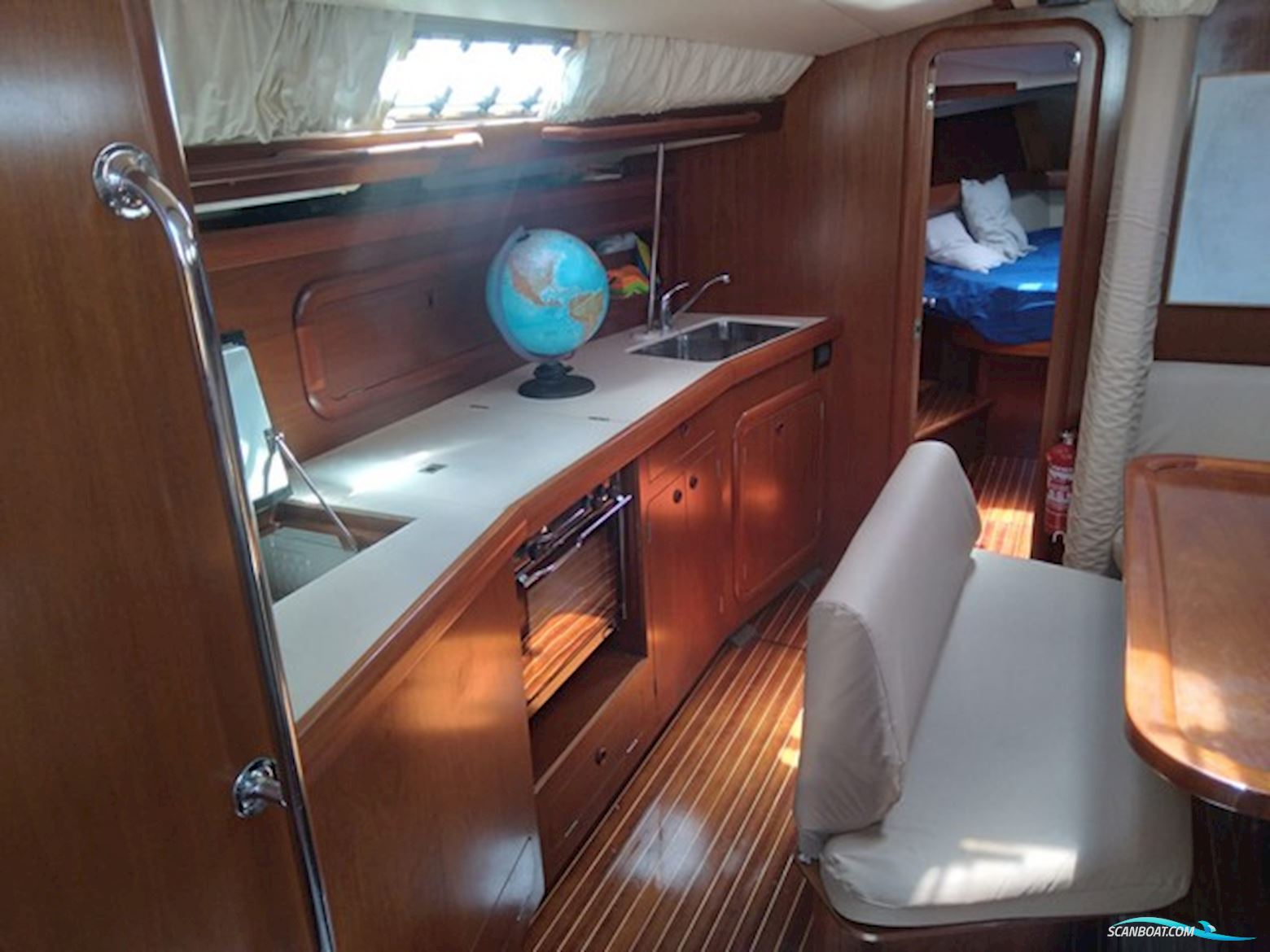 Grand Soleil 43