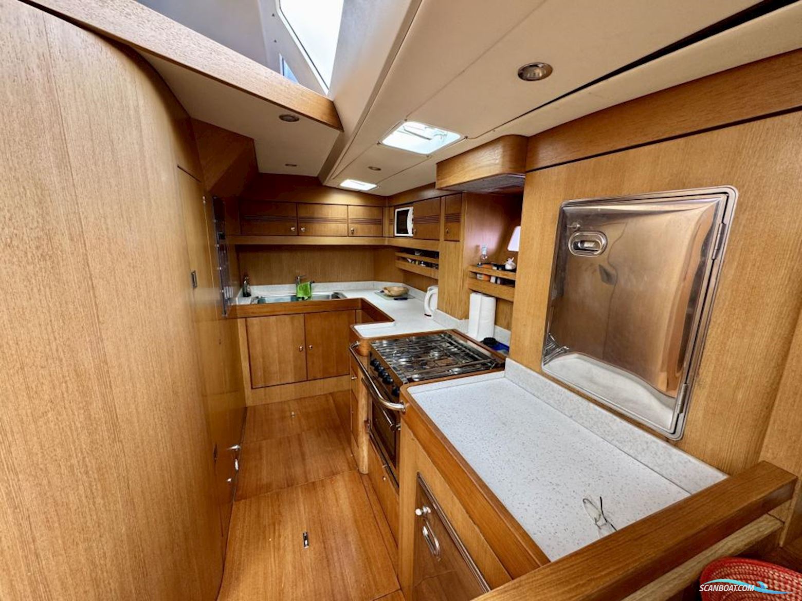 Grand Soleil 70
