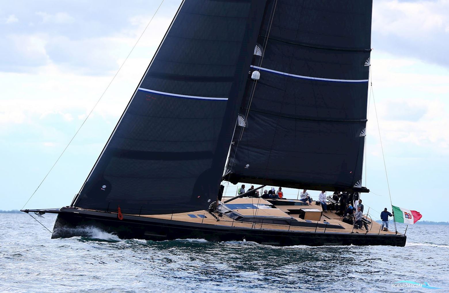 Grand Soleil 80
