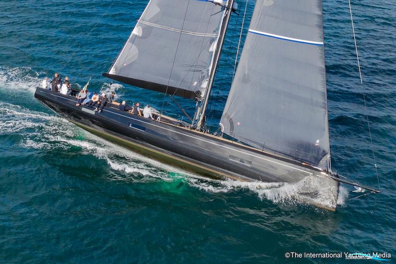 Grand Soleil 80