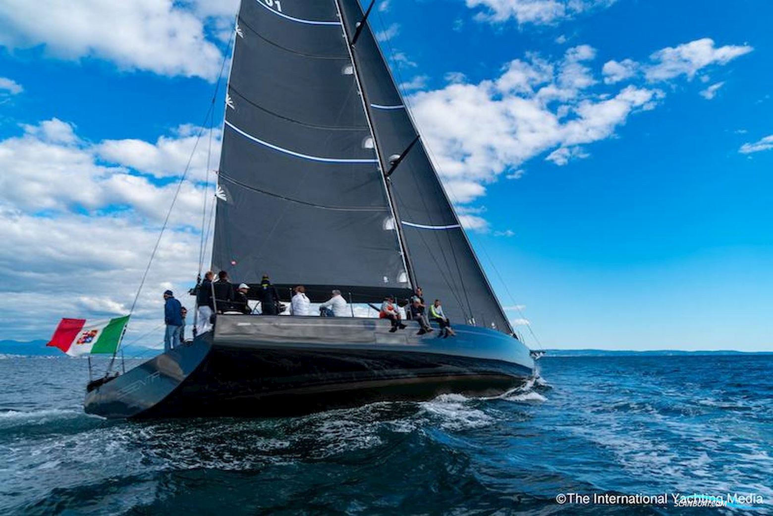 Grand Soleil 80