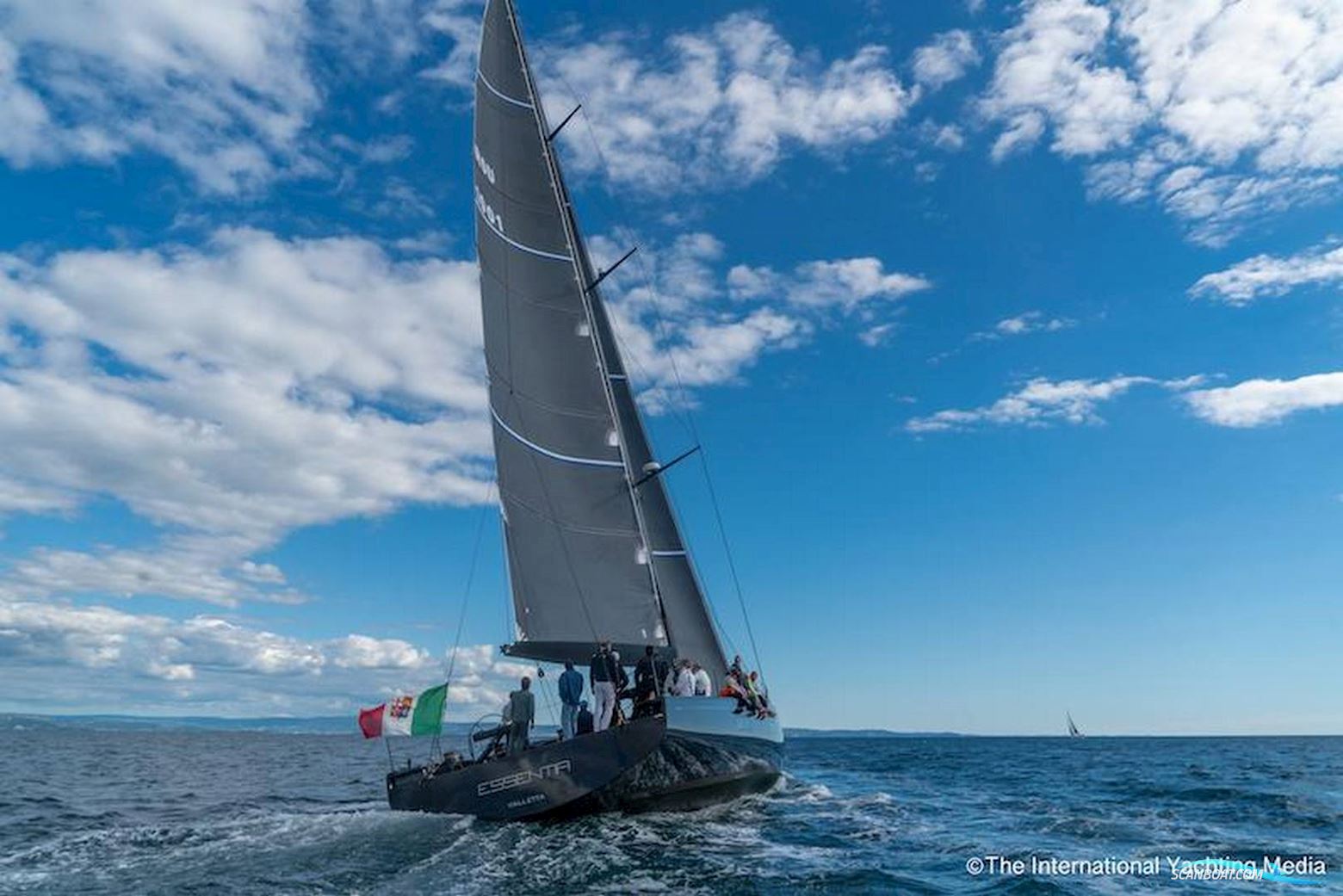 Grand Soleil 80