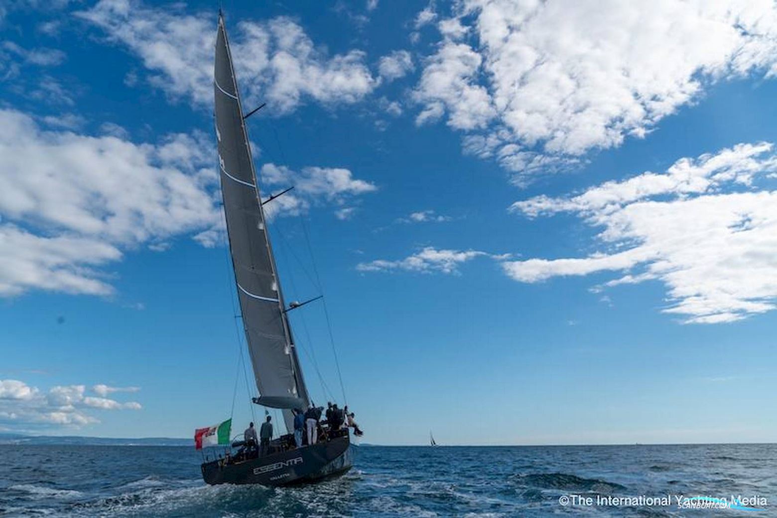Grand Soleil 80