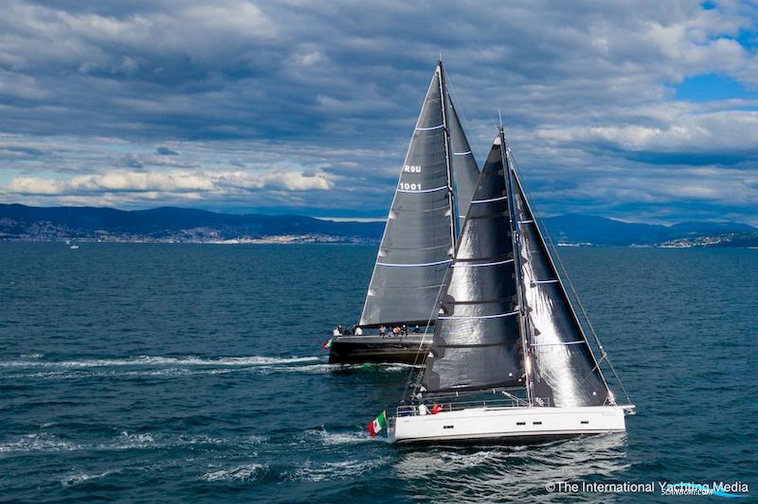 Grand Soleil 80