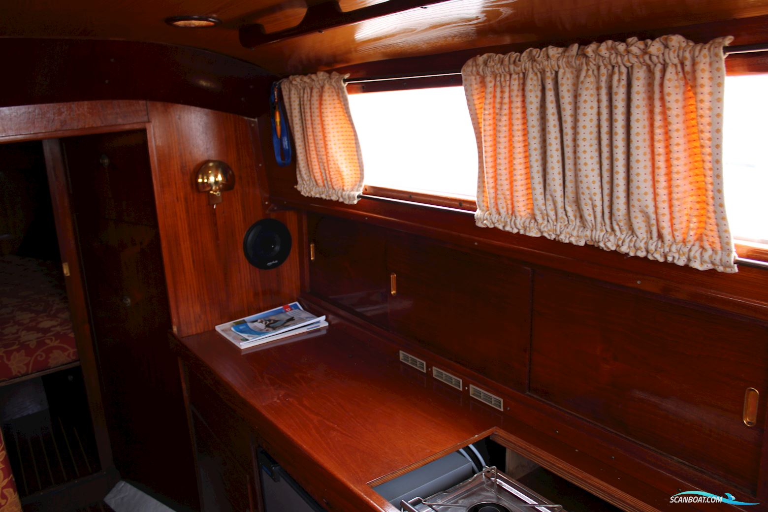 Great Dane GD 28