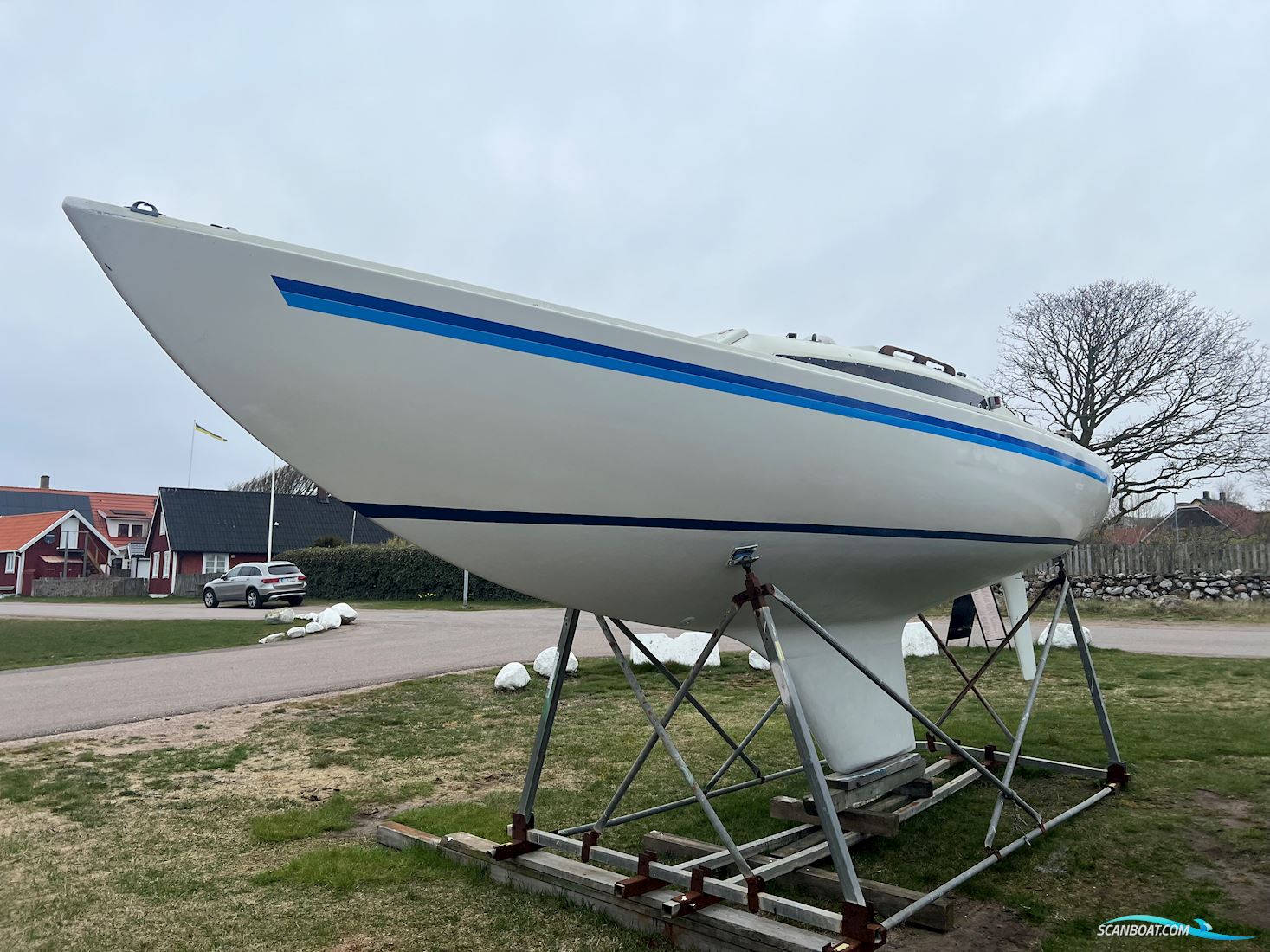 H-Båt Sailingboat 1972, with Mariner engine, Sweden