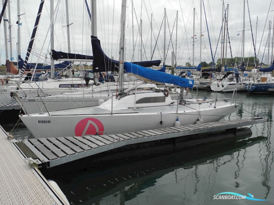 Half Tonner Sailingboat 1985, with Yanmar 1GM10 engine, Belgium