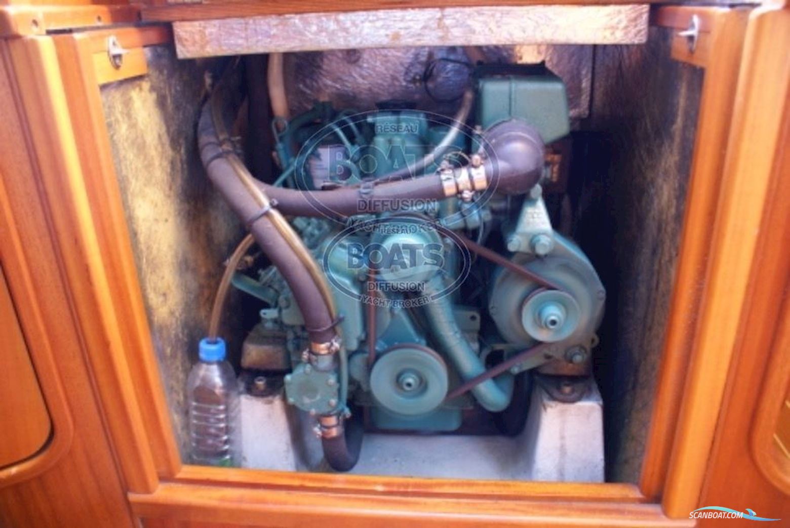 HALLBERG RASSY  31 SCANDINAVIA