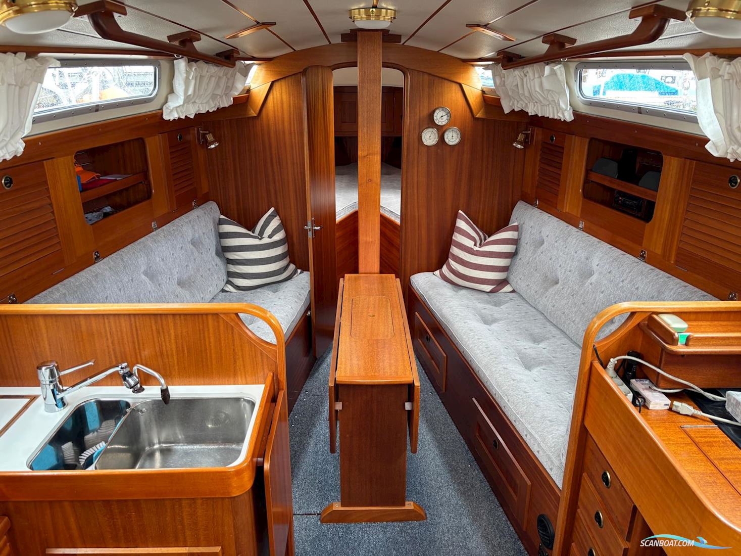 Hallberg-Rassy 31