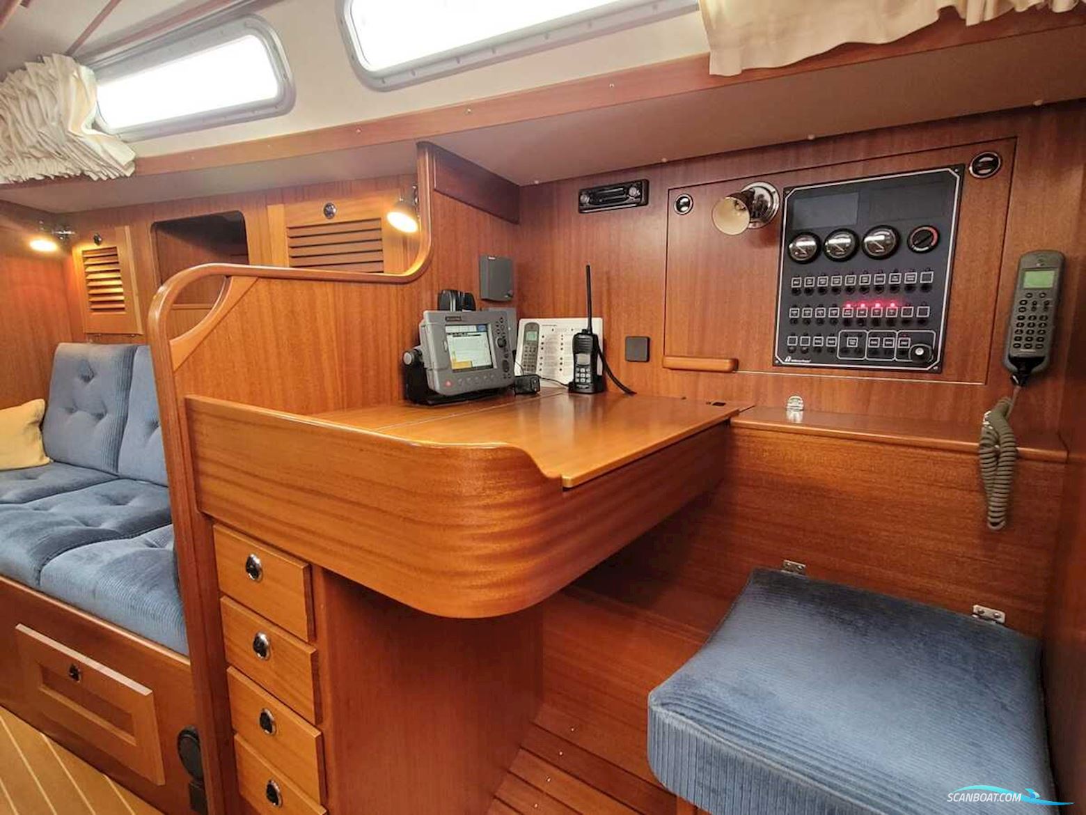 Hallberg Rassy 31