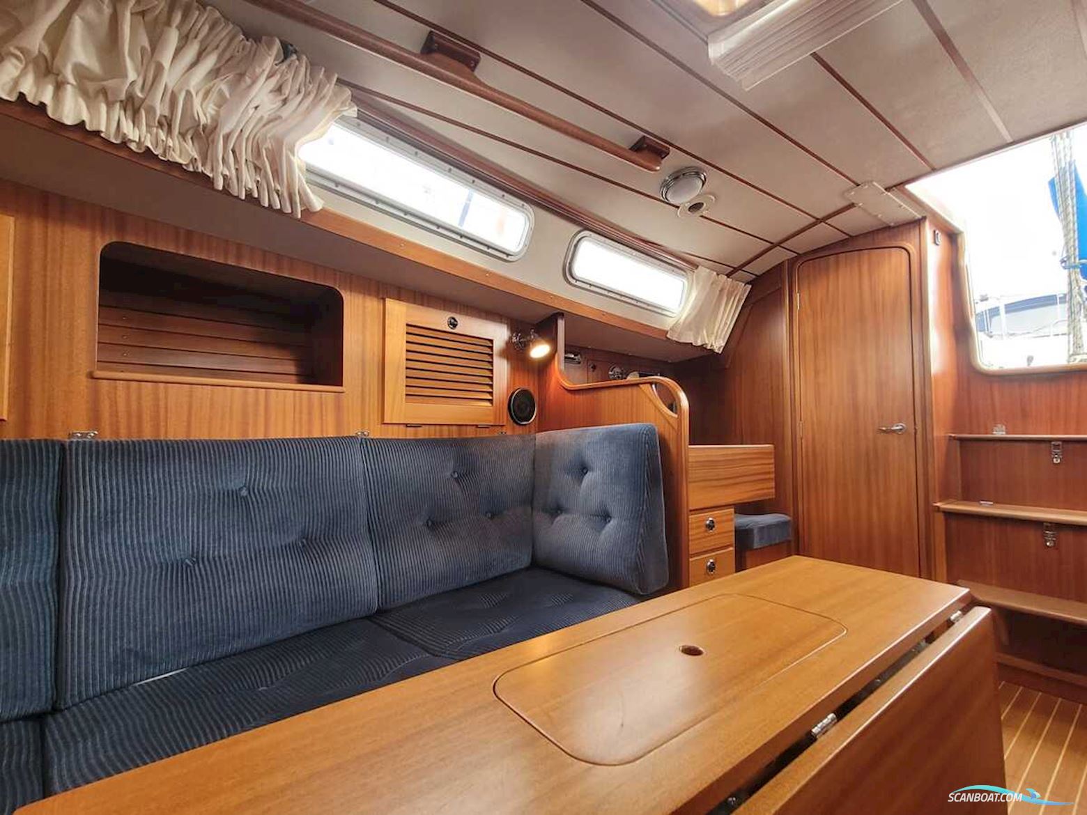 Hallberg Rassy 31
