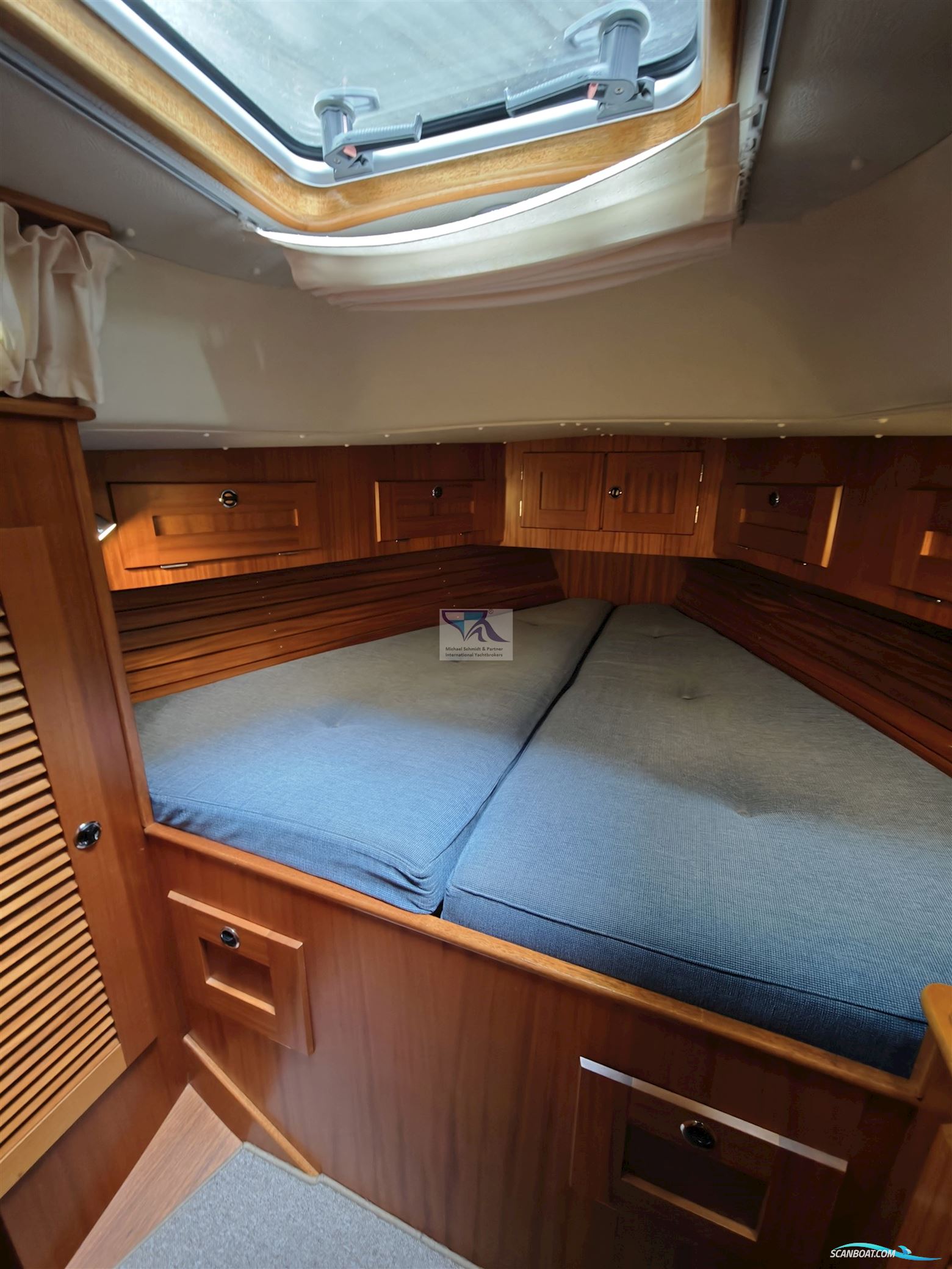 Hallberg Rassy 34