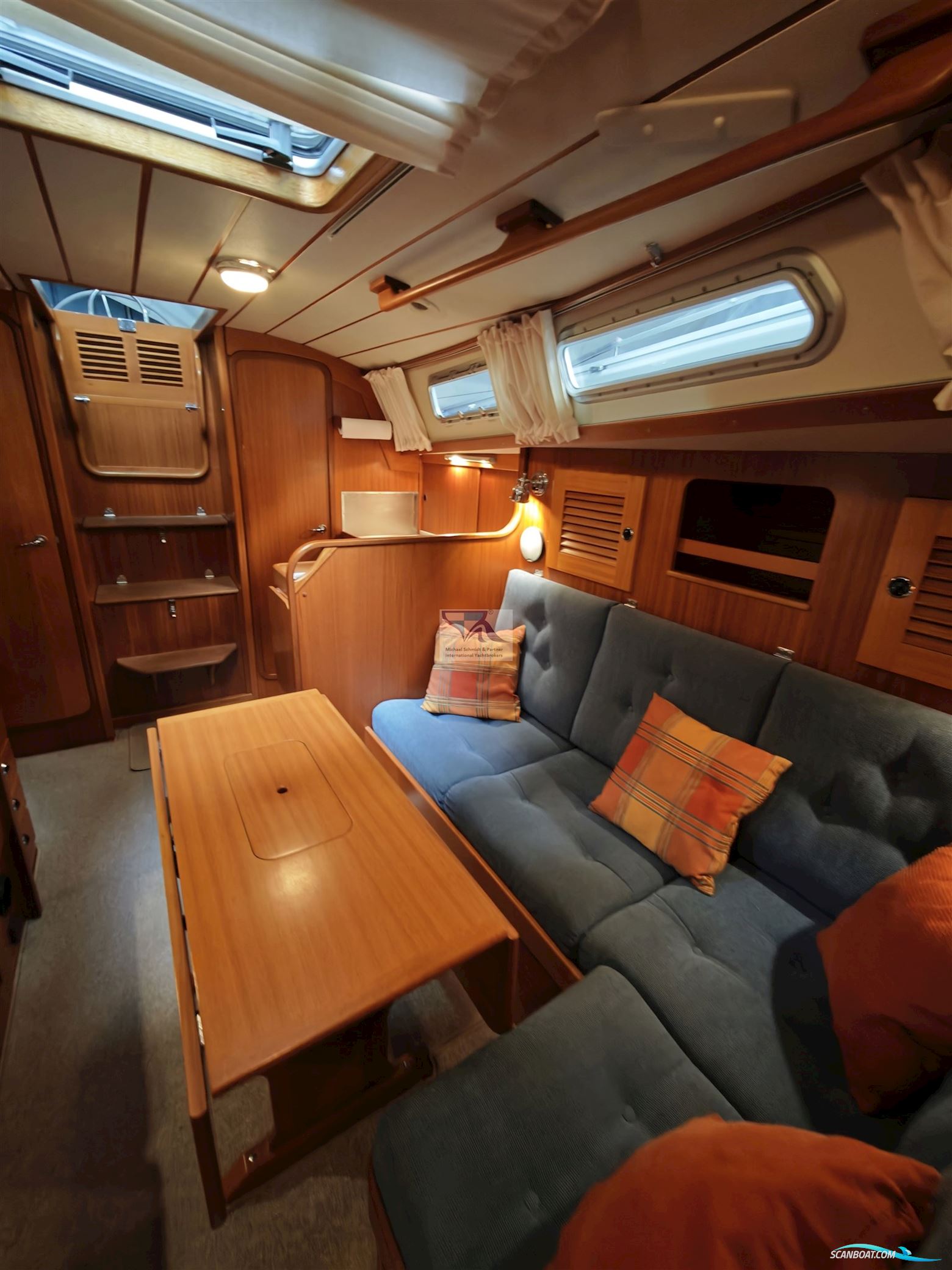 Hallberg Rassy 34